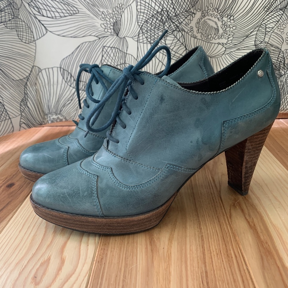 Rockport Oxford pumps